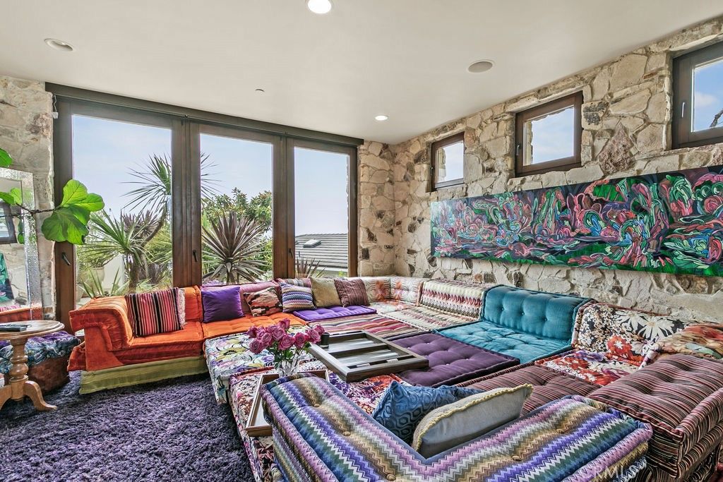 Photo of 345 EMERALD BAY, Laguna Beach, CA 92651 (MLS # LG25183903)