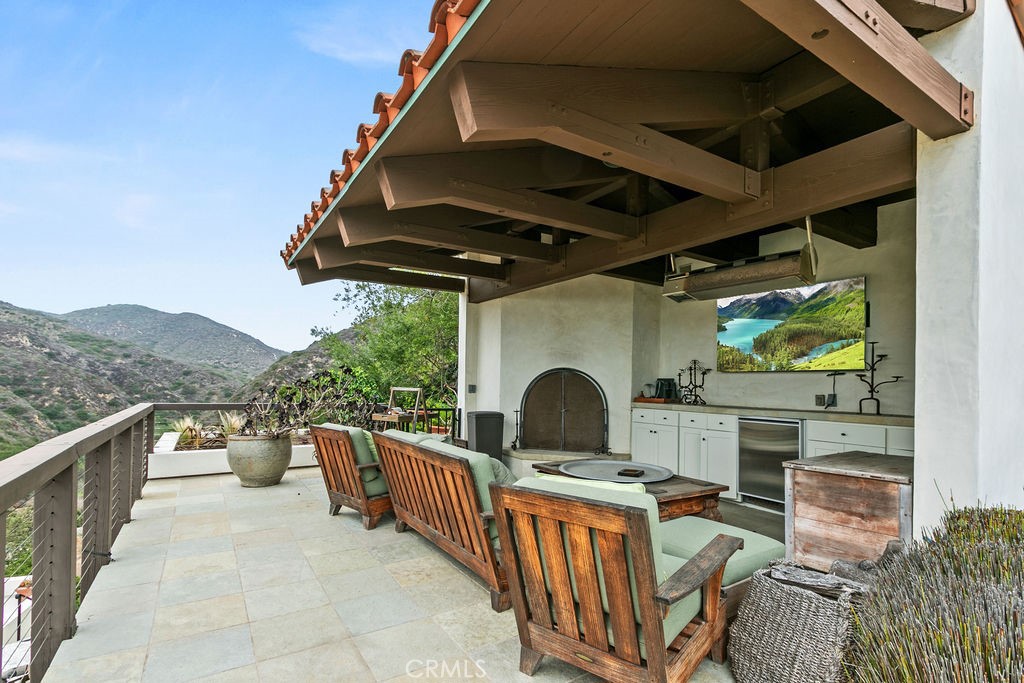 Emerald Bay (EB) - Residential Lease