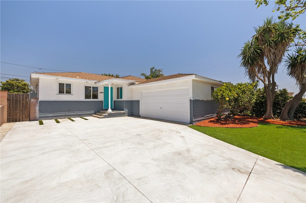 2321 W 182nd Street