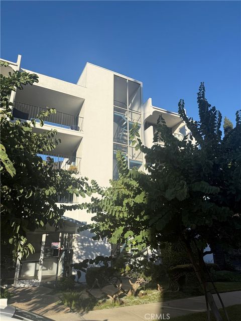 2101 E 2nd St 305 Long Beach CA 90803