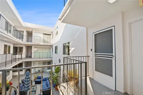 2101 E 2nd St Unit 305, Long Beach, CA 90803 - MLS#: PW26016919