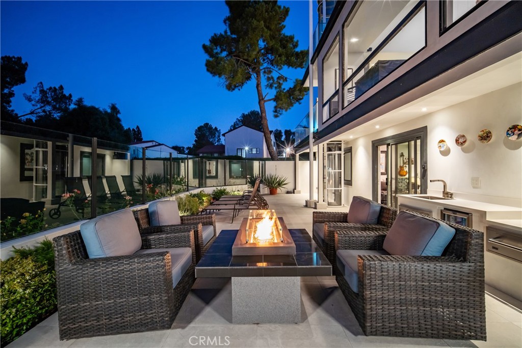 4520 Park Cordero