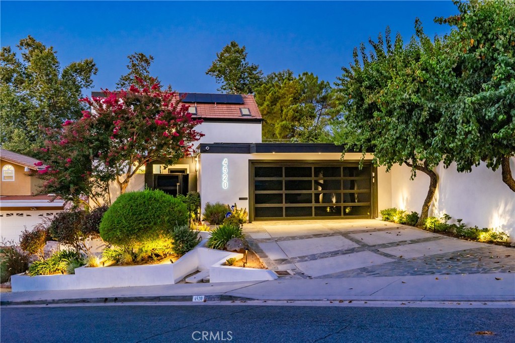 4520 Park Cordero