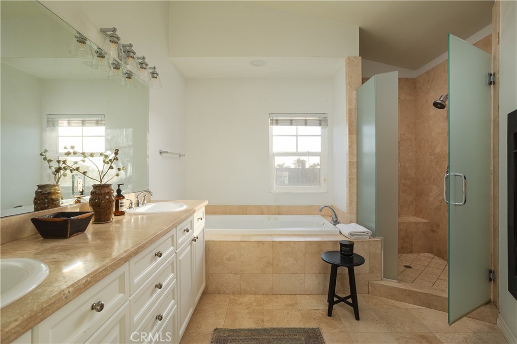 Corona del Mar South of PCH (CDMS) - Residential