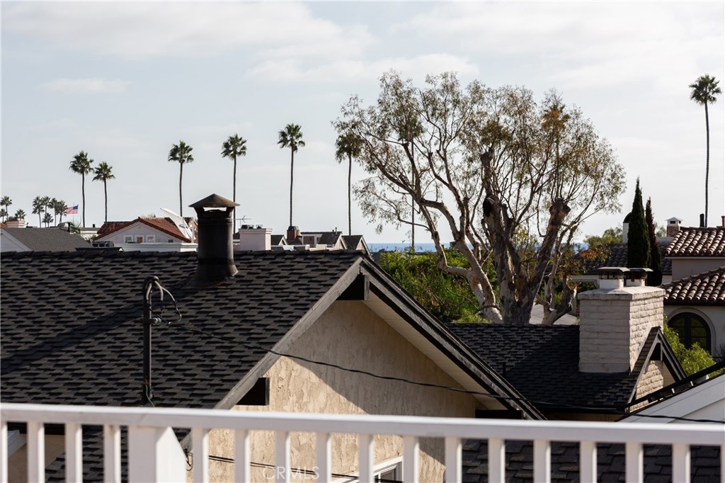 Corona del Mar South of PCH (CDMS) - Residential