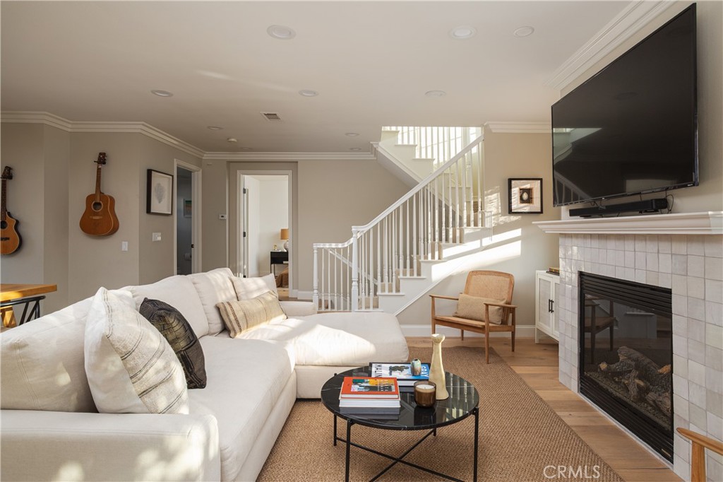 Corona del Mar South of PCH (CDMS) - Residential