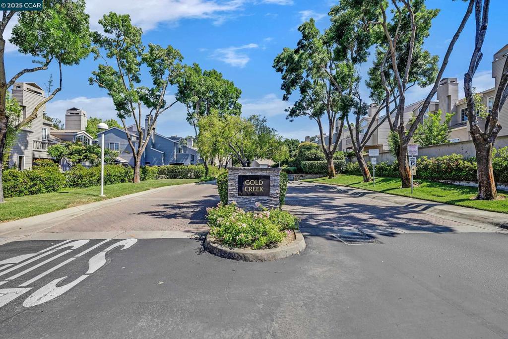 GOLD CREEK - Residential