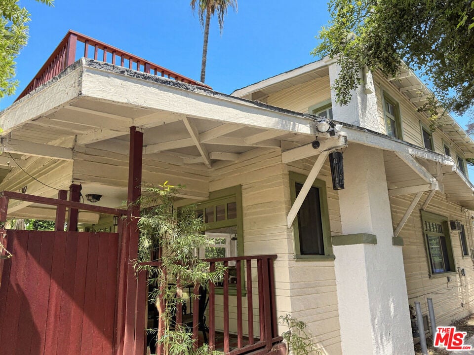 Properties 1 5742 La Mirada Avenue