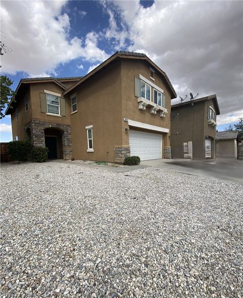 Photo of 14372 Moon Valley St, Victorville, CA 92394 (MLS # IV25243630)