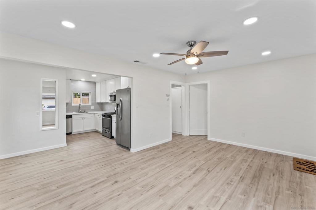 120 N Elm St