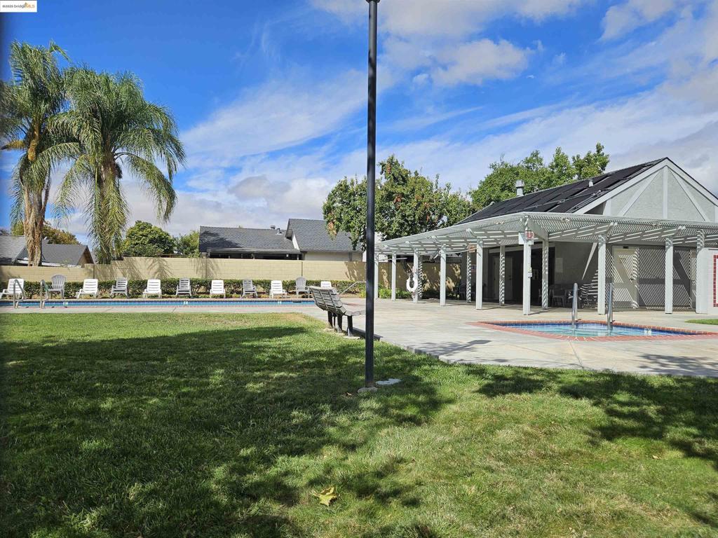 HAVENWOOD VILLAG - Residential