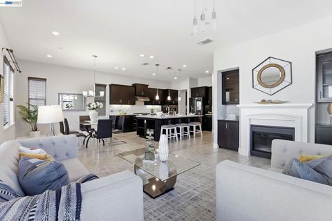 Photo of 1380 Brookline Loop, Pleasanton, CA 94566 (MLS # 41128781)