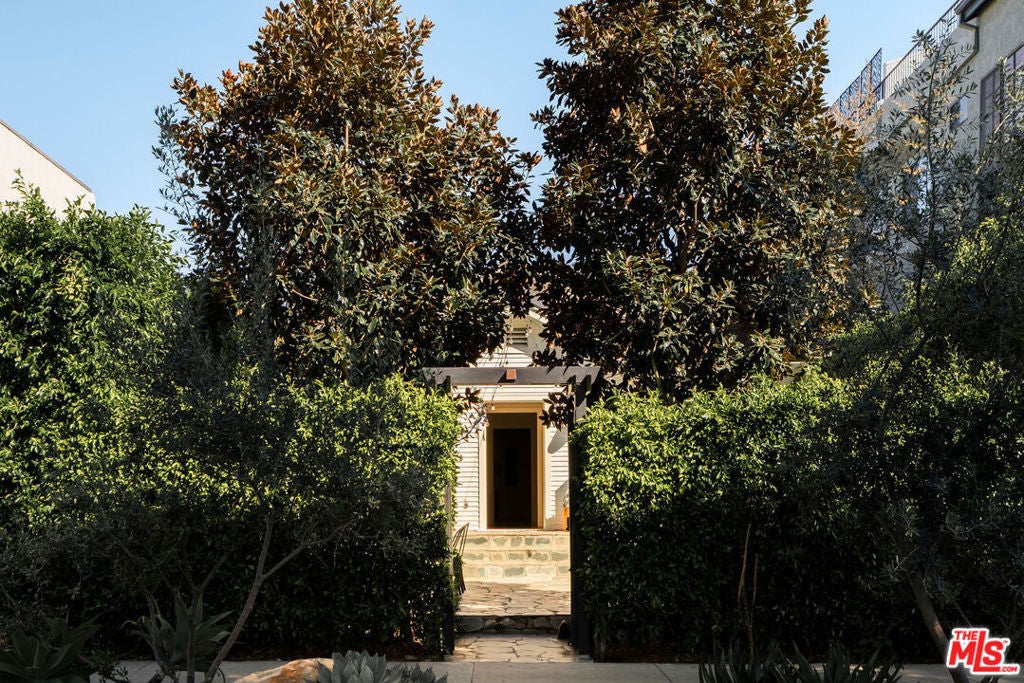 804 Westmount Drive