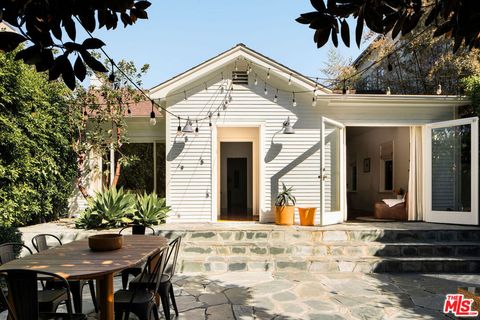 Photo of 804 Westmount Drive, West Hollywood, CA 90069 (MLS # 26762761)