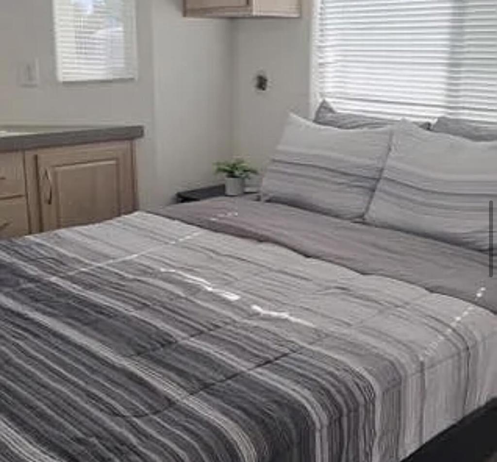 Not Applicable-1 - Manufactured In Park