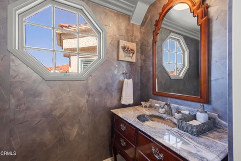 Tiny photo for 4252 Harbour Island Lane, Oxnard, CA 93035 (MLS # V1-37132)
