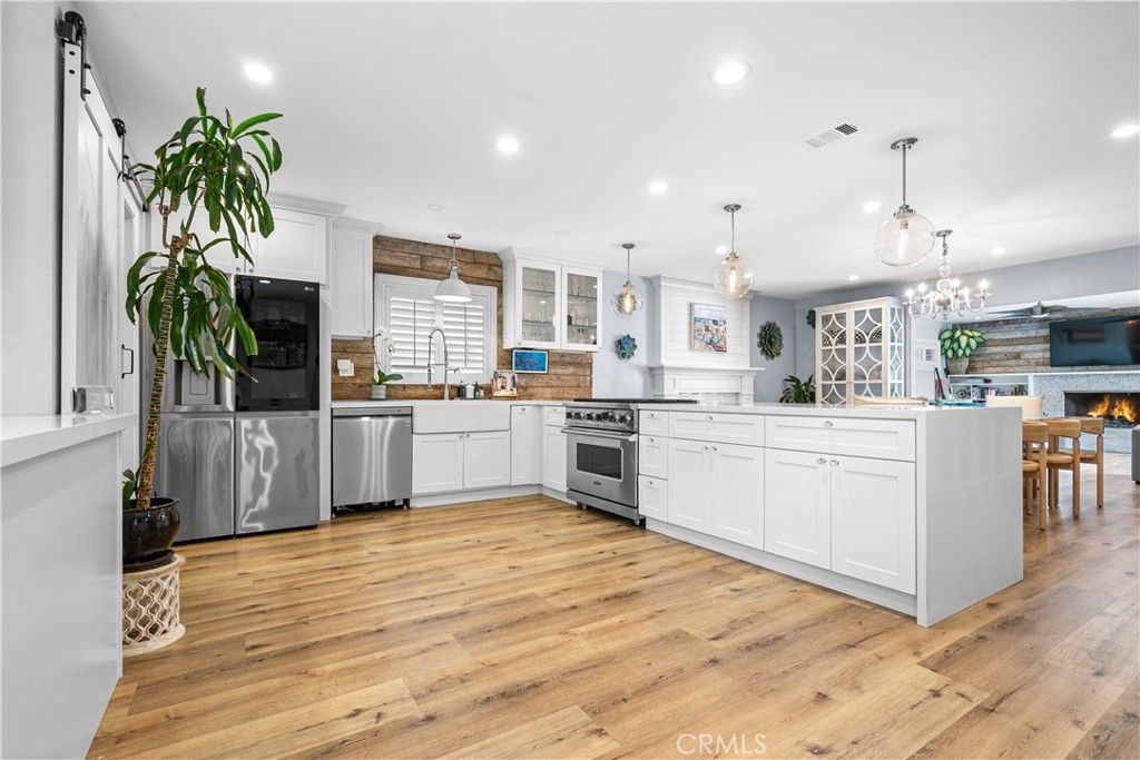 20672 Kelvin Lane
