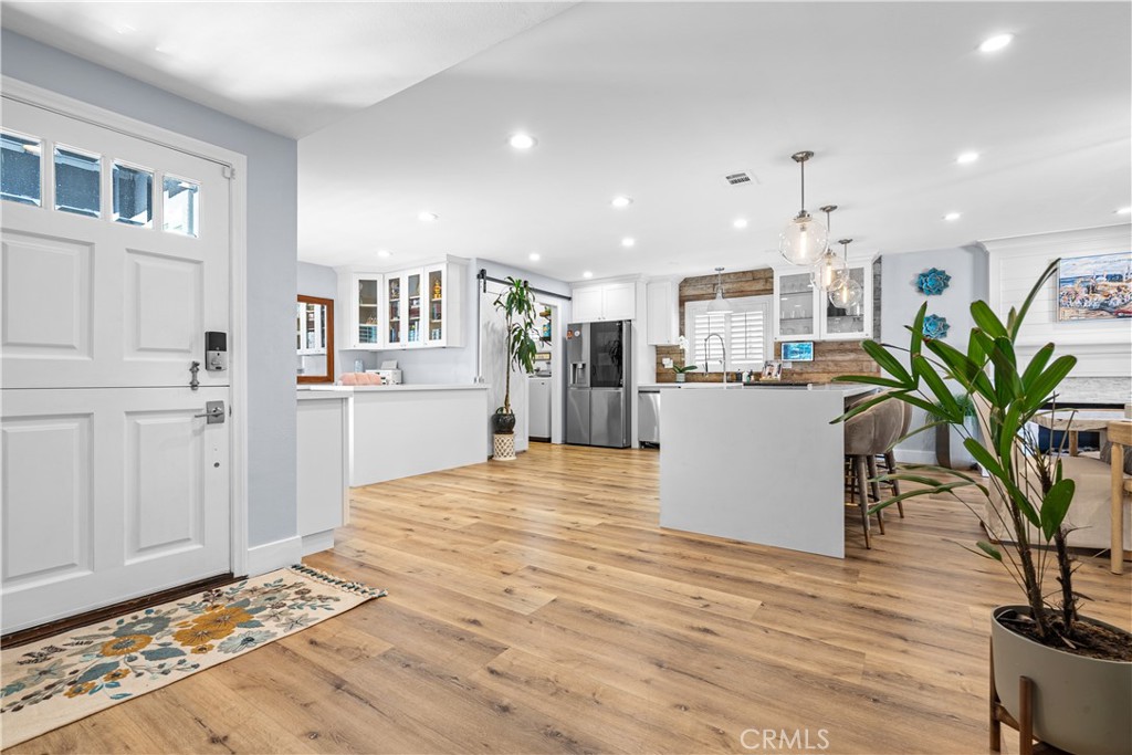 20672 Kelvin Lane