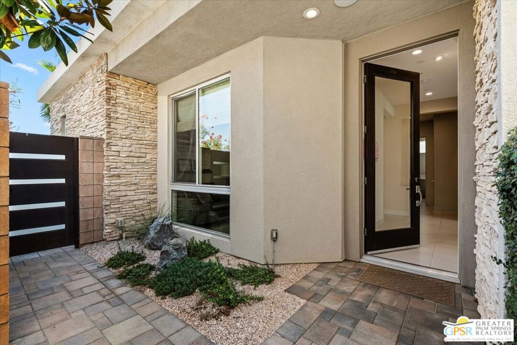 1107 Celadon Street