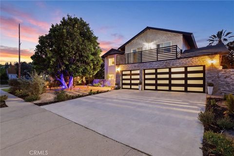 Photo of 7505 Bobbyboyar Avenue, West Hills, CA 91304 (MLS # SR26074561)