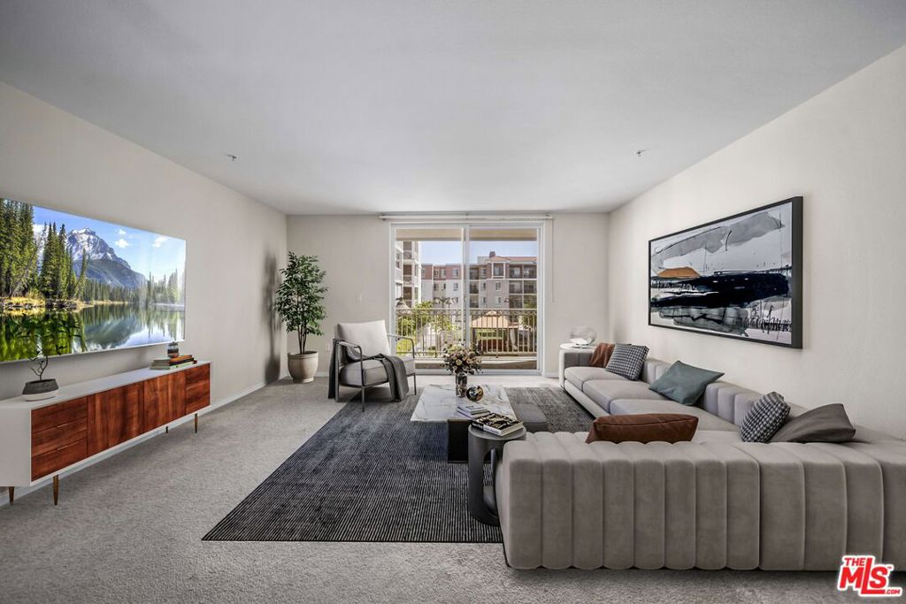 3740 Santa Rosalia Drive 212
