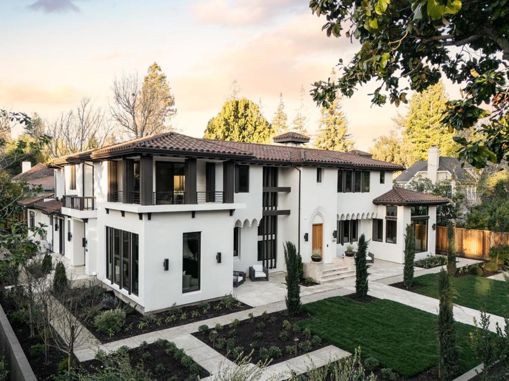 1307 University Avenue