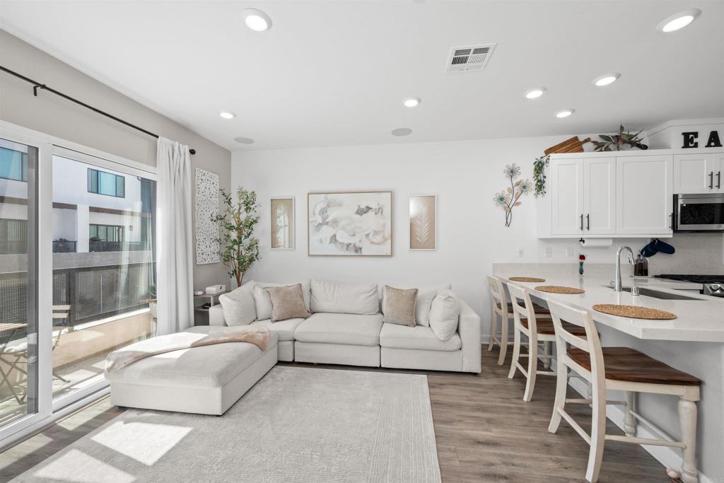 2072 Vela Lane