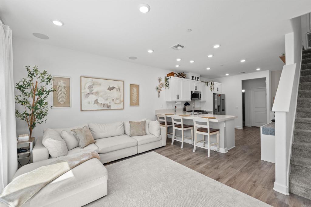 2072 Vela Lane