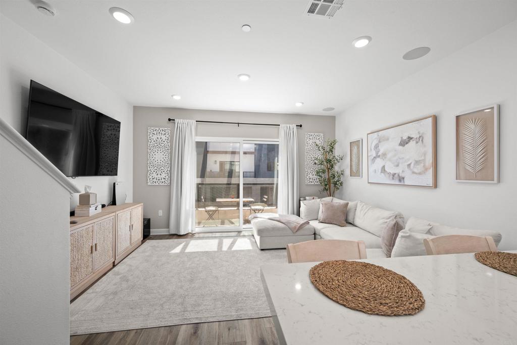 2072 Vela Lane