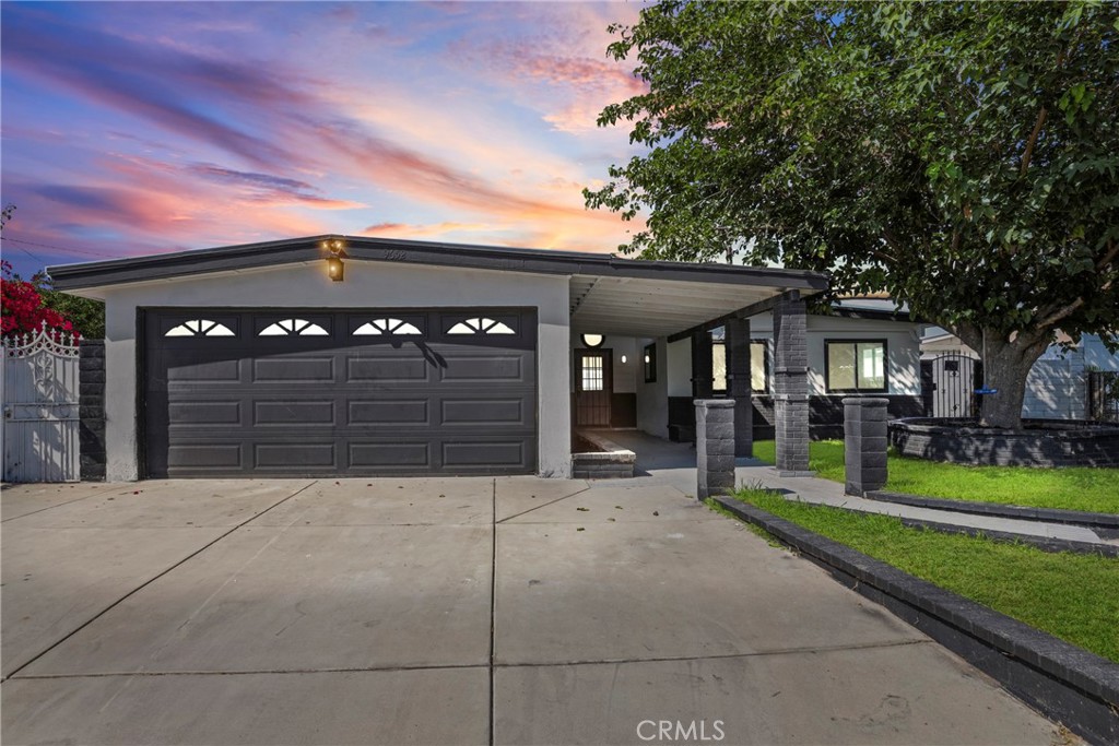 Beautifully Remodeled 4-Bedroom 2bath Pool Home – Perfect for Entertaining!
Welcome to this stunning home featuring a modern open floor plan and stylish upgrades throughout. Step inside to a bright and inviting living space that flows seamlessly into a gorgeous, remodeled kitchen, complete with stainless steel appliances, elegant cabinetry, and a large center island—perfect for family gatherings or entertaining guests.
Enjoy year-round comfort with your new mini-split units, providing efficient heating and cooling in the home. Step outside to your private backyard oasis featuring a sparkling pool, ideal for relaxing or hosting weekend get-togethers.
Centrally located near schools, shopping centers, and just a short drive to freeway access, this home offers the perfect blend of comfort, convenience, and lifestyle. This is a Must See!!!!