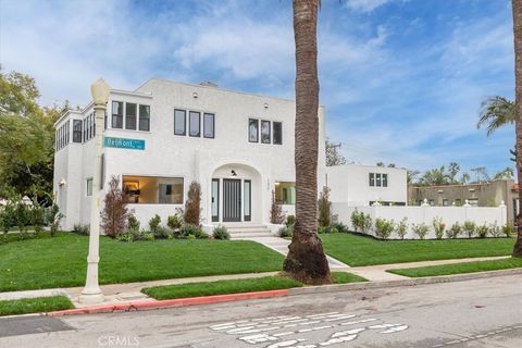 Photo of 132 Belmont Avenue, Long Beach, CA 90803 (MLS # IG26059935)