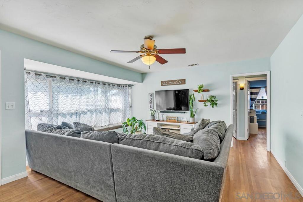 3911 Vista Grande Dr.