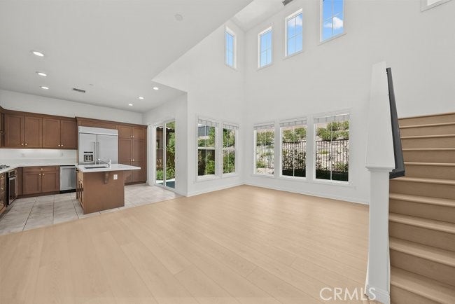 20655 Chestnut