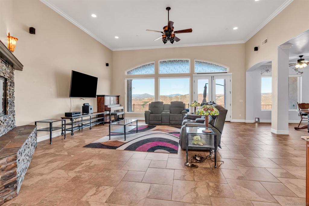 Ramona - Residential
