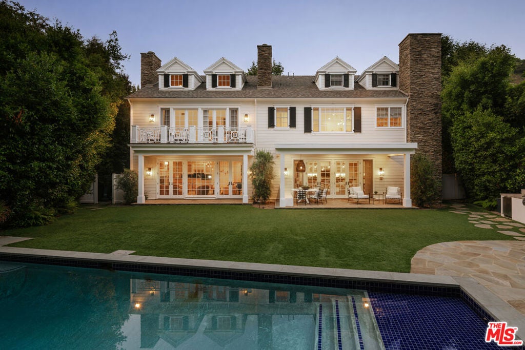 2435 Mandeville Canyon Road