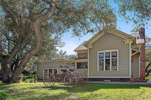 1239 Rainbow Valley Boulevard, Fallbrook, CA 92028 - MLS#: OC26034413