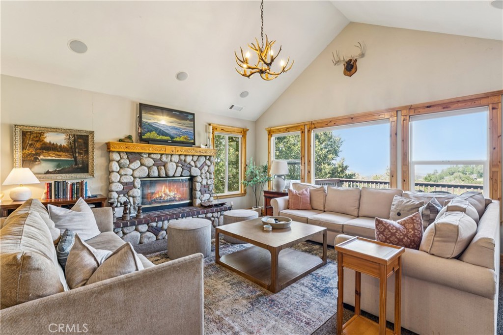 1232 Aleutian Drive