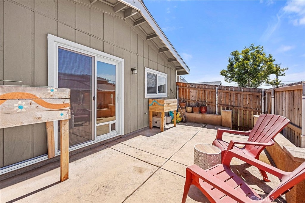 2369 S Reservoir