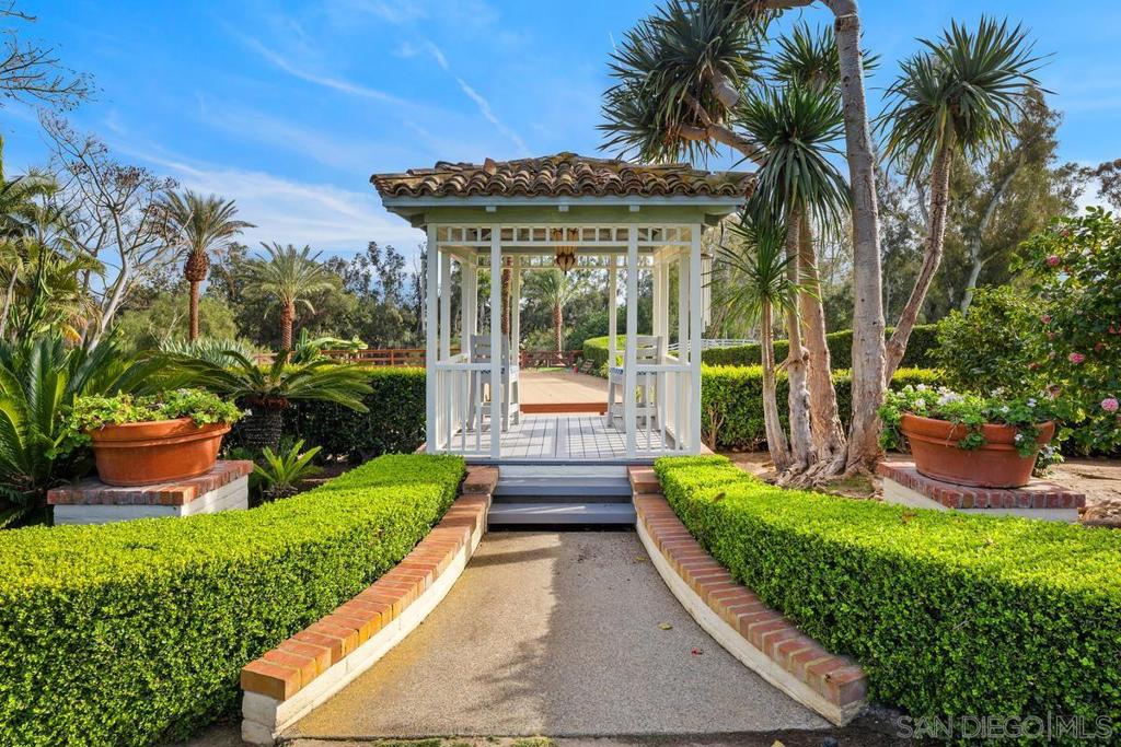 Rancho Santa Fe - Residential