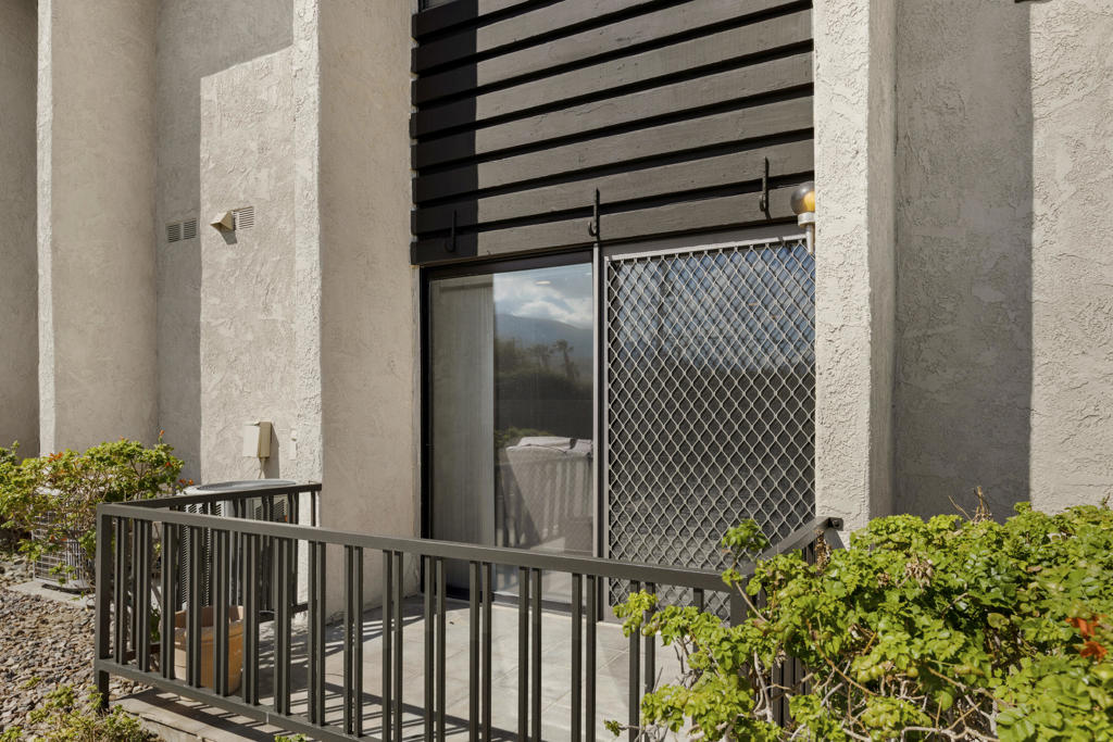 Cathedral Springs - Residential