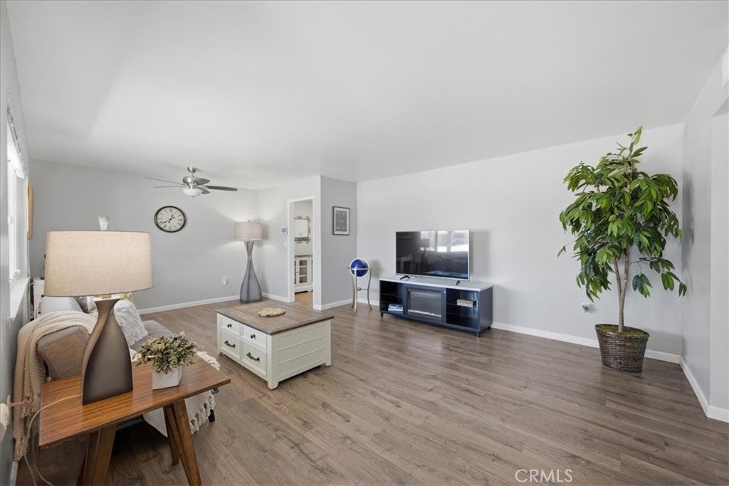 29001 Thornhill Dr