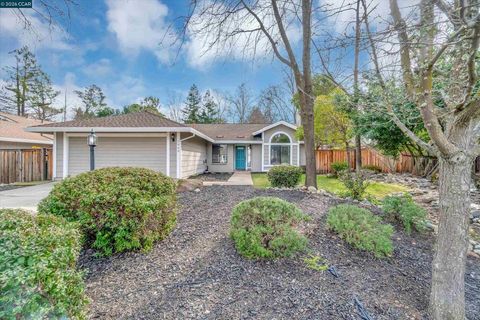 Photo of 1060 Saint Andrews Dr, El Dorado Hills, CA 95762 (MLS # 41140558)