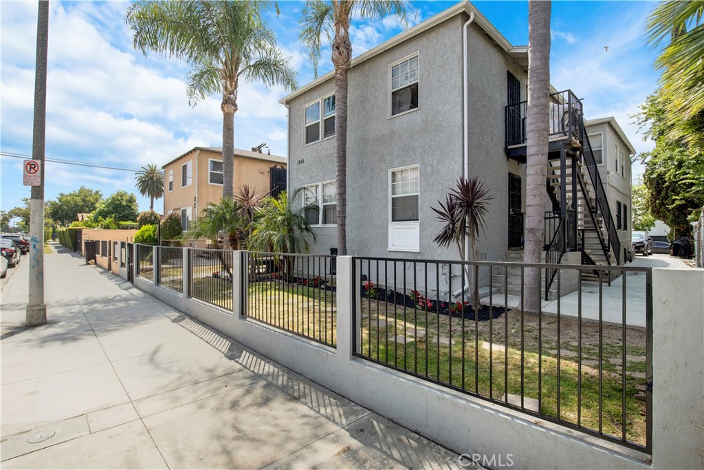 1918 W 35th Street