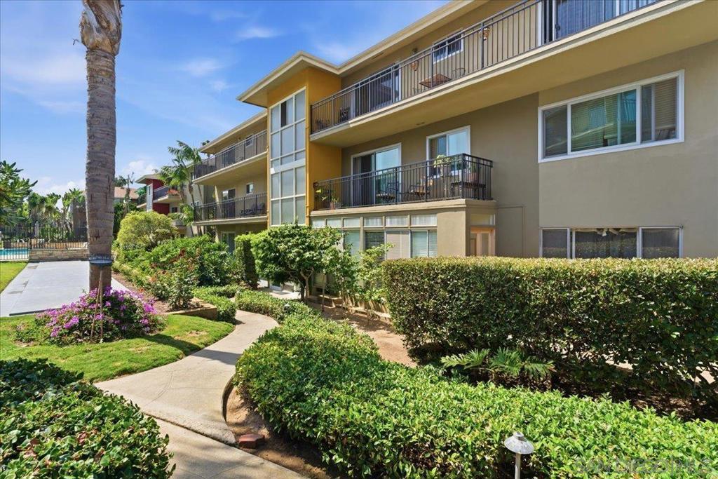 5367 La Jolla BLVD