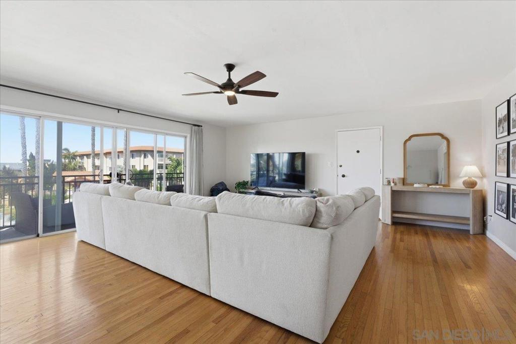 5367 La Jolla Unit 52
