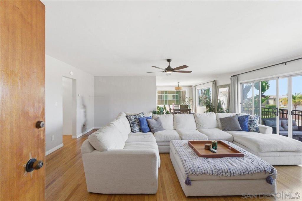 5367 La Jolla Unit 52