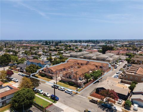 11932 207th Street Lakewood CA 90715