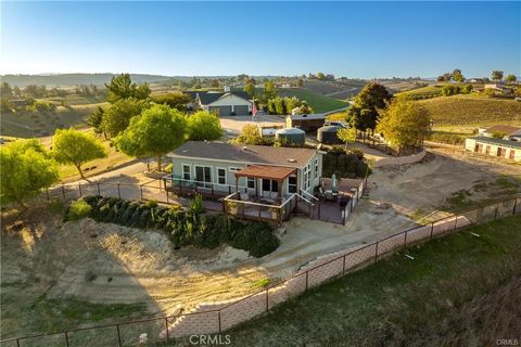 Tiny photo for 8580 Warren Rd, Paso Robles, CA 93446 (MLS # NS26084322)
