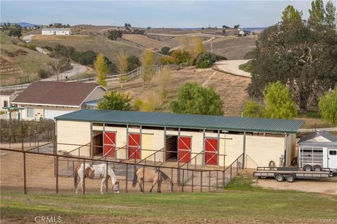 Tiny photo for 8580 Warren Rd, Paso Robles, CA 93446 (MLS # NS26084322)