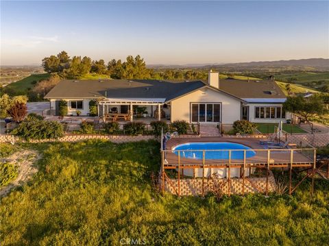 Tiny photo for 8580 Warren Rd, Paso Robles, CA 93446 (MLS # NS26084322)